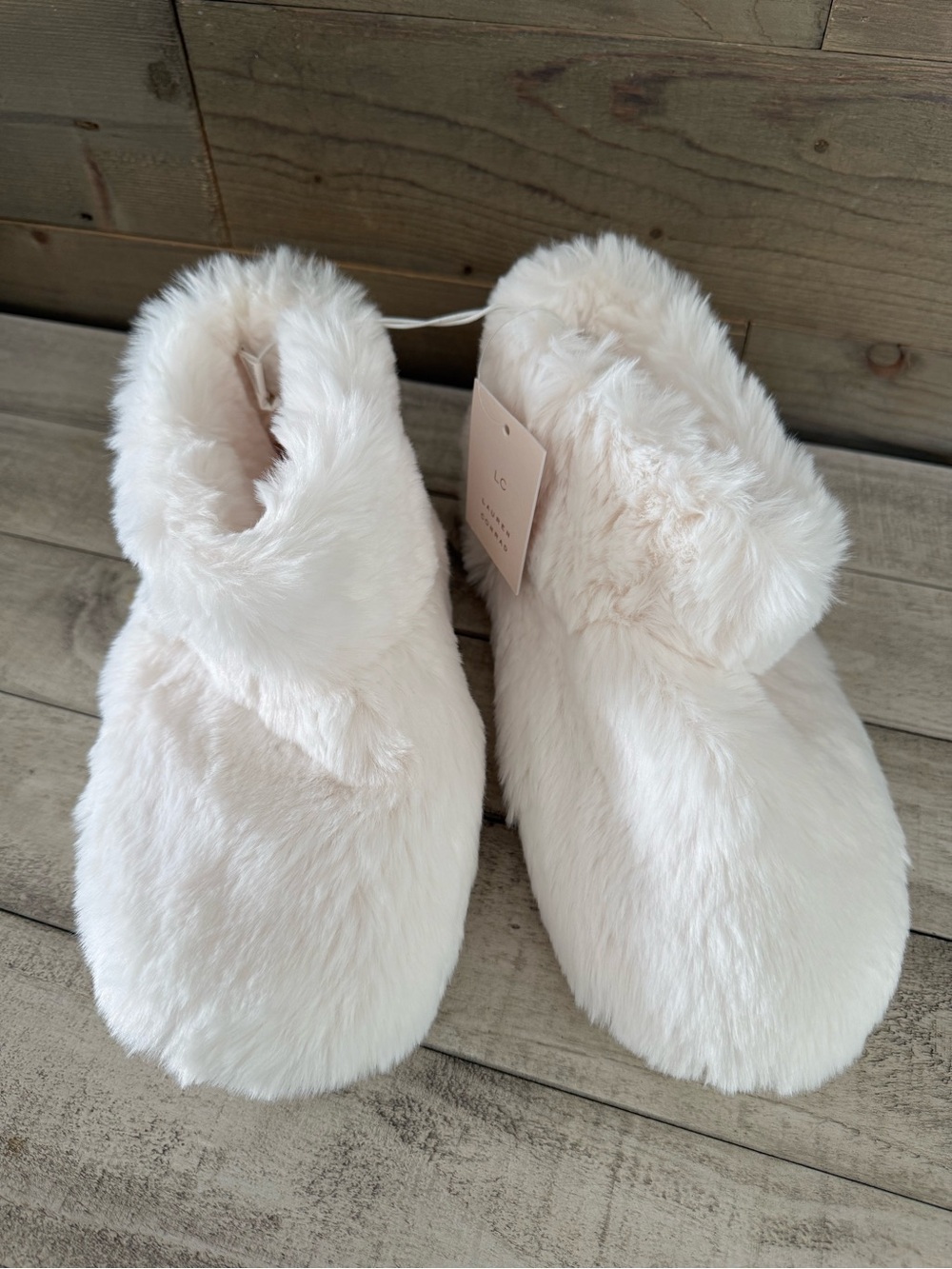 Cozy Faux Fur Women's Slipper Boots - Cream,